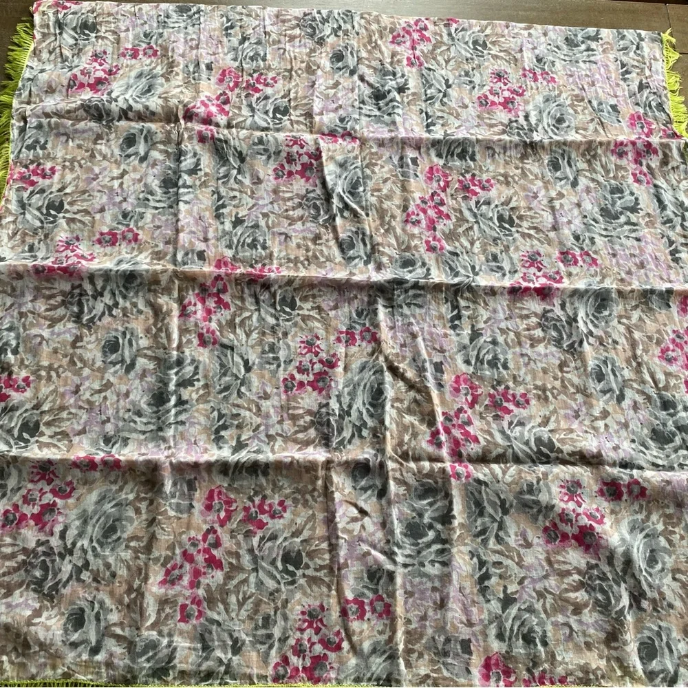 LAST CALL 🍺 FINAL PRICE • AEO | Pretty Floral Scarf